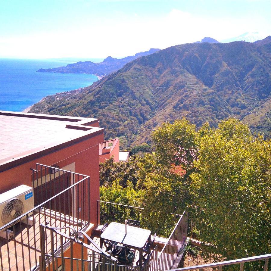 Villa Casa Francesco Forza dʼAgro Esterno foto